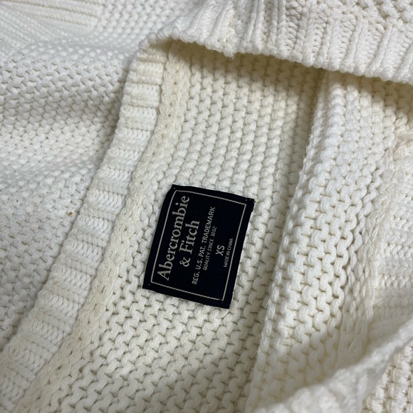 Abercrombie & Fitch Lace-Up Sweater - Picture 6 of 7